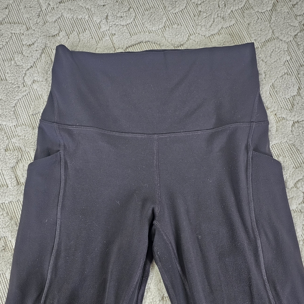 Lululemon Black High-Waisted Leggings - Picture 4 of 8